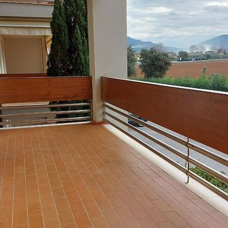 Appartamento Santa Costanza Con Piscina San Vincenzo Exterior foto
